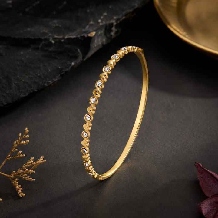 Hearts & Zircons Tennis Bracelet - Gold