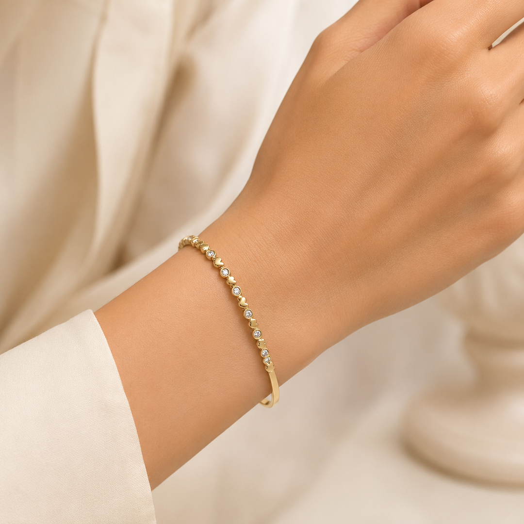 Hearts & Zircons Tennis Bracelet - Gold