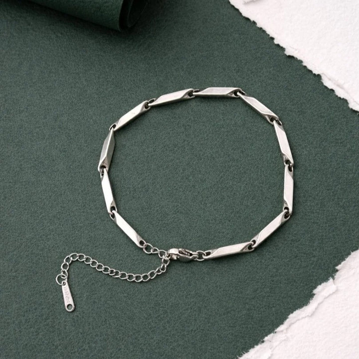 Linea Edge Bracelet