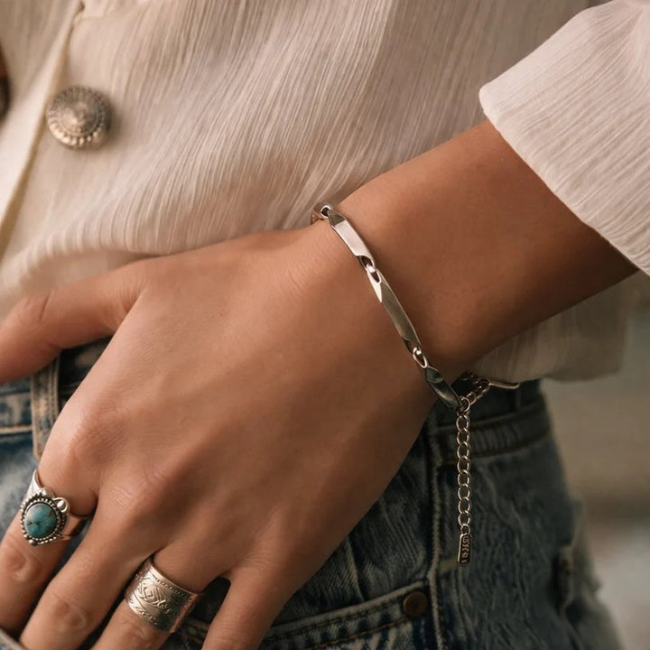 Linea Edge Bracelet
