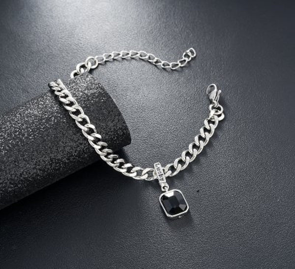 Onyx Crest Chain Bracelet
