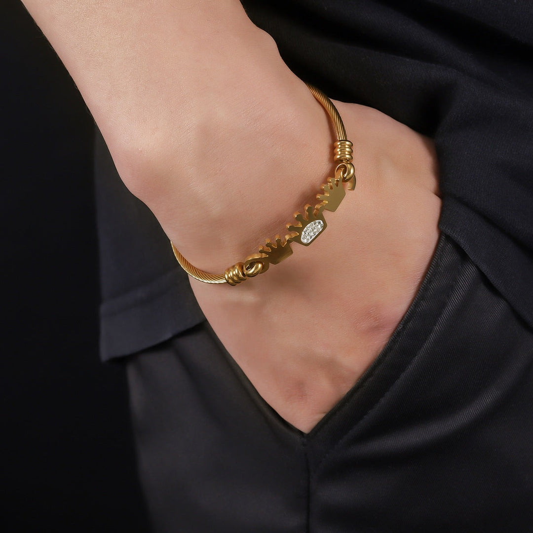 Kingmaker Crown Cuff Bracelet | Salty