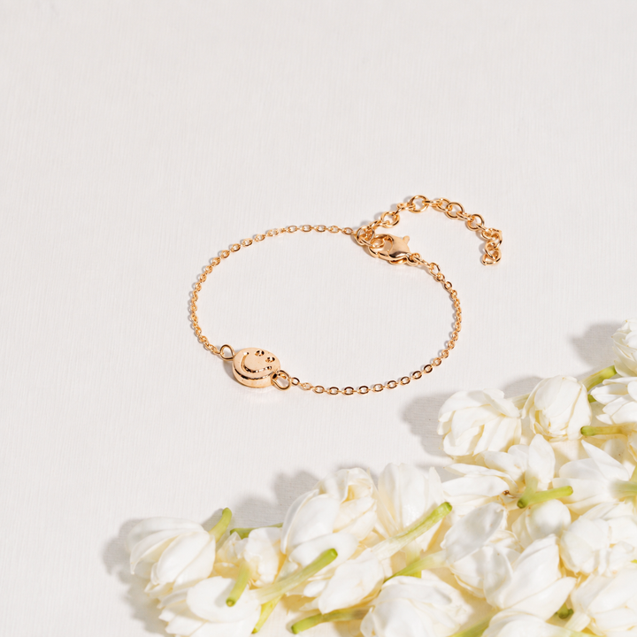 Smiley Icon Link Bracelet