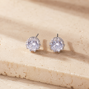 Daydream Luster Studs