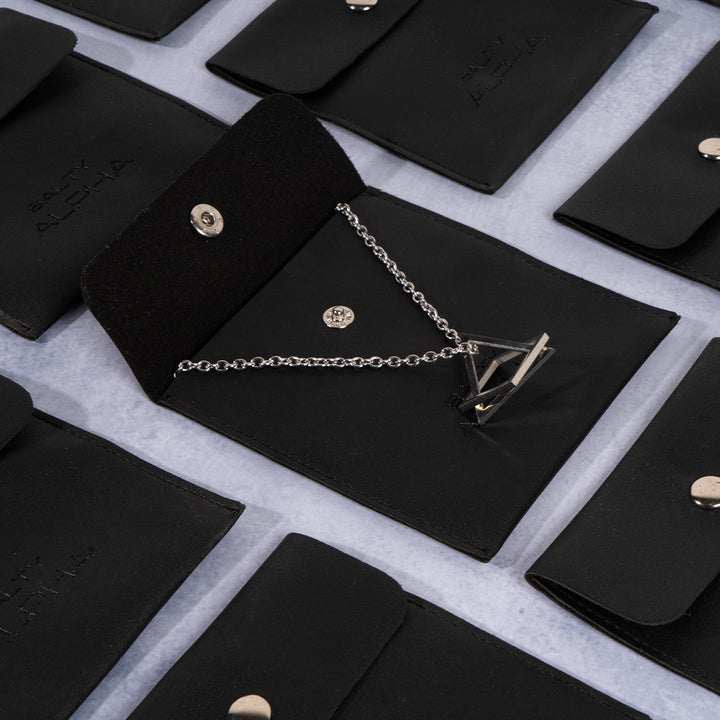 Geometa Pendant Necklace