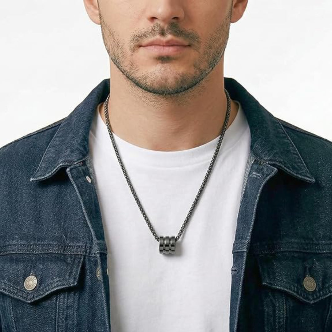 Traveler Black Chain Necklace