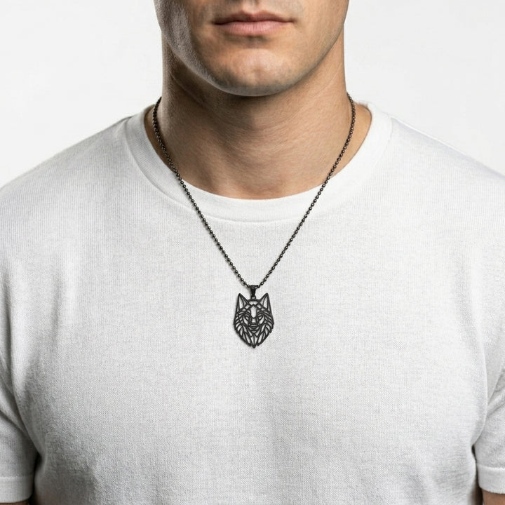 Wild Majesty Black Necklace