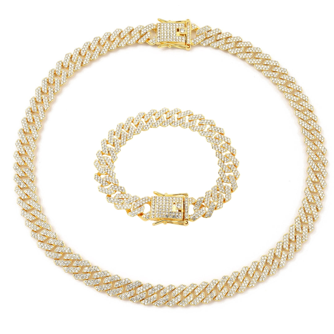 Vandal Golden Necklace and Bracelet Set