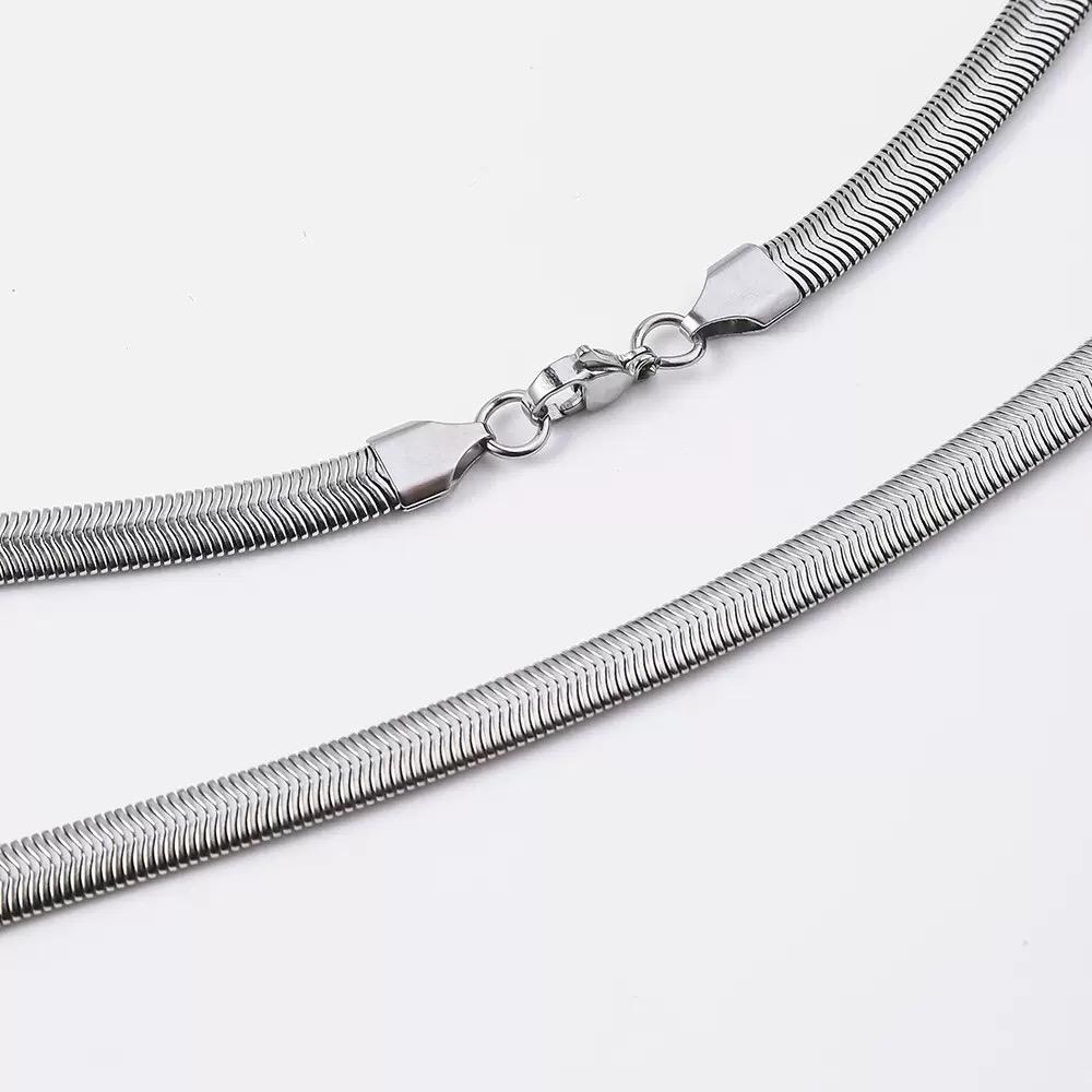 Minimalist Silver Glide Chain