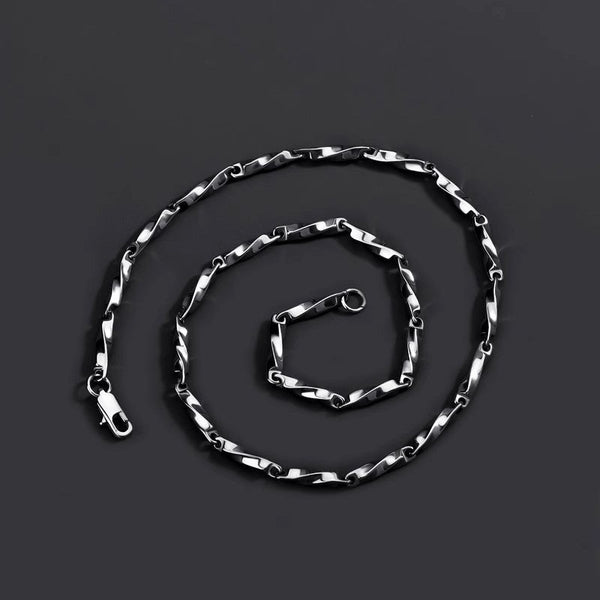 Gyre Twist Link Necklace