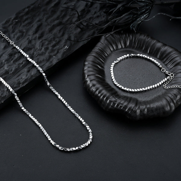 Titan Edge Bead Necklace - Silver