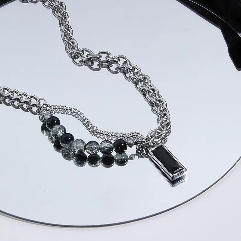 Vanta Pendant Necklace