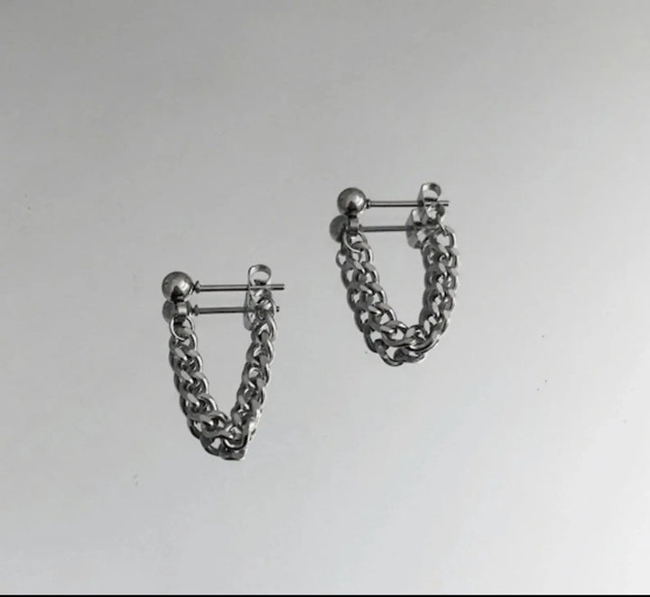 Meiko Chained Studs