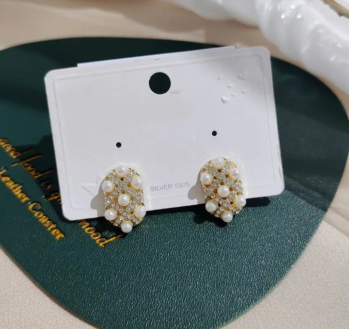 Mermaid Pearls Studs