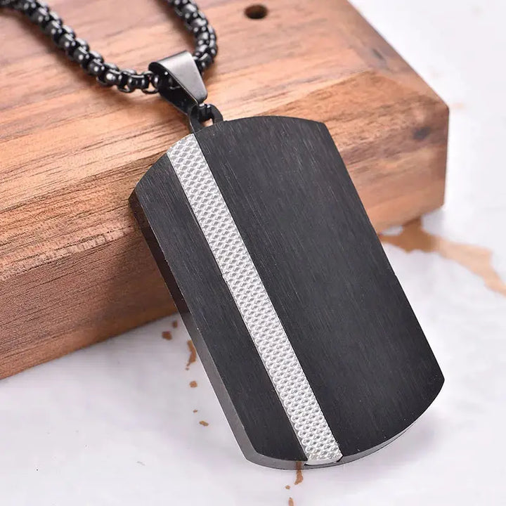 Merova Black Silver Pendant