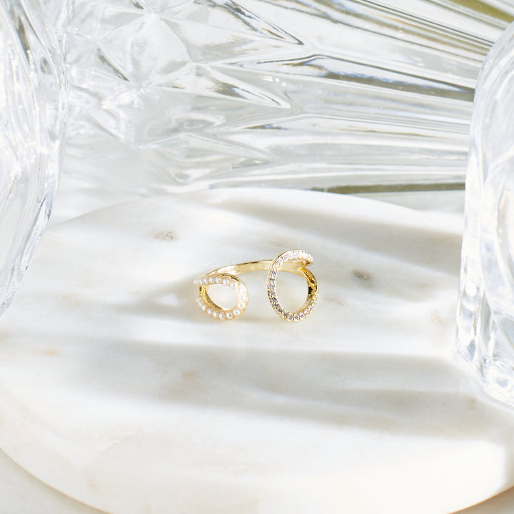 Metropolitan Golden Ring - Salty Accessories