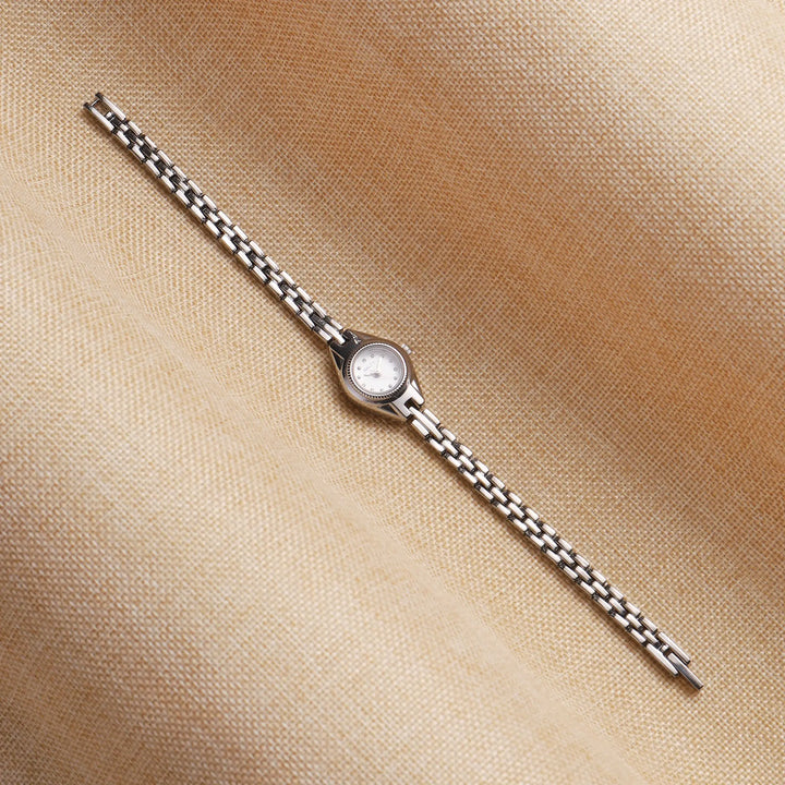 Micro Chic Silver Link Watch | Salty
