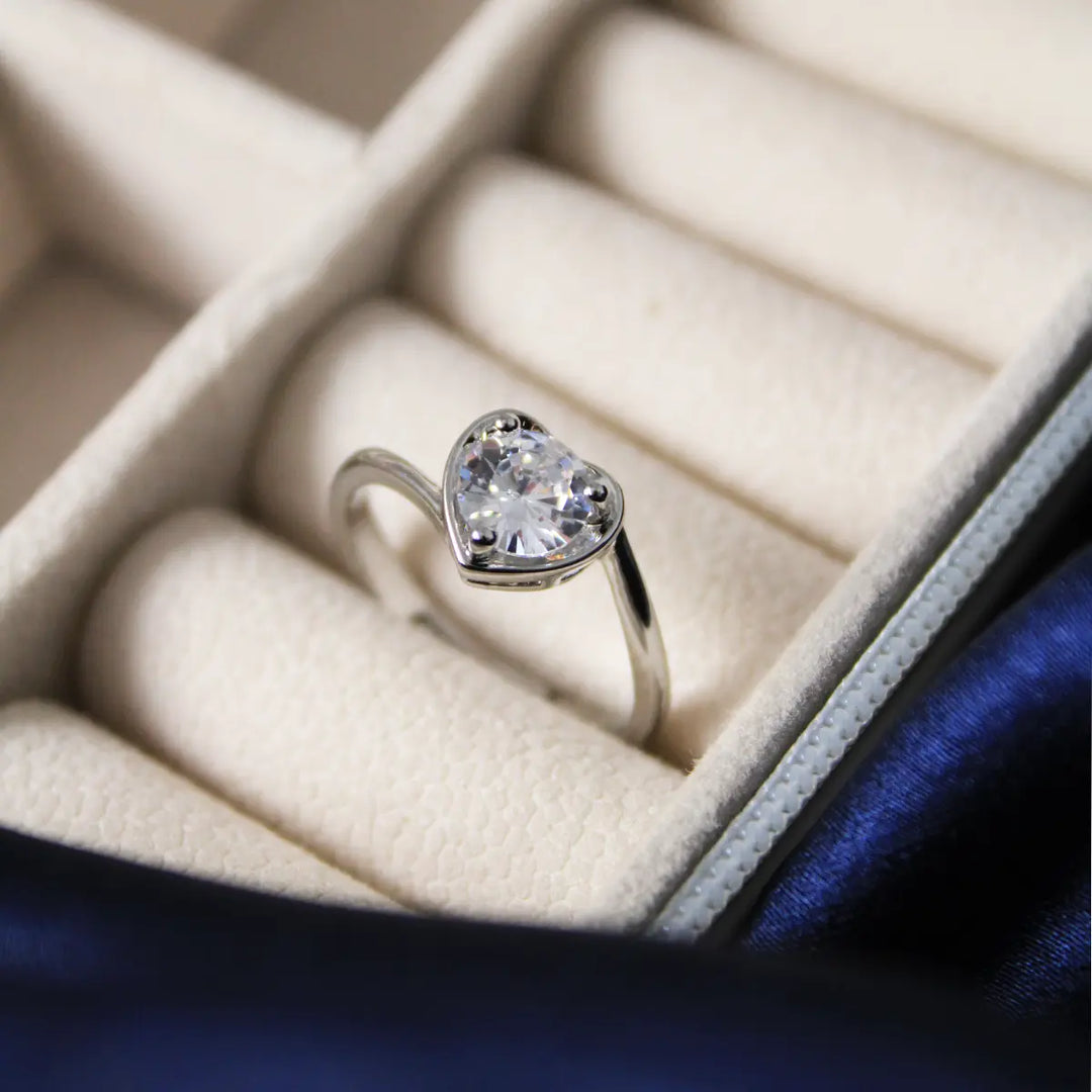 Minimal Heart Silver Band
