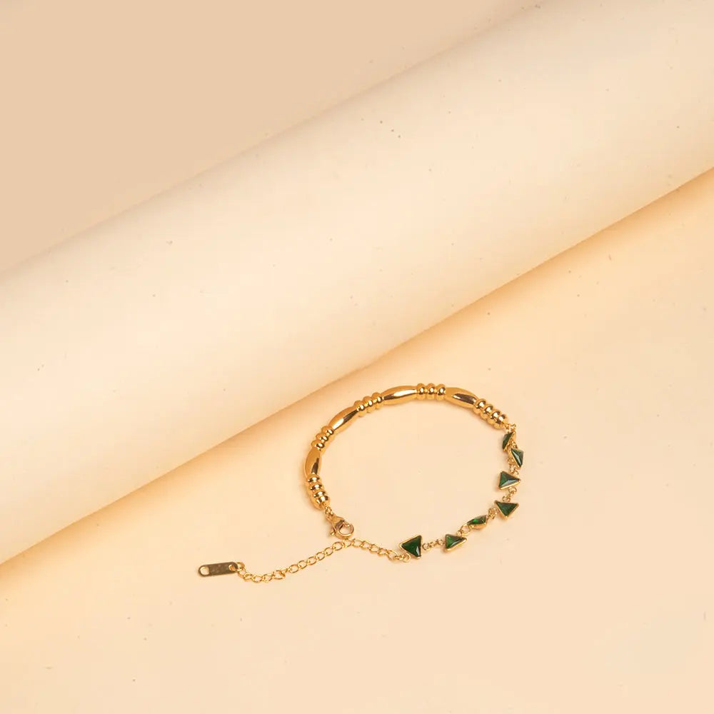 Minimal Triangular Link Bracelet - Green | Salty
