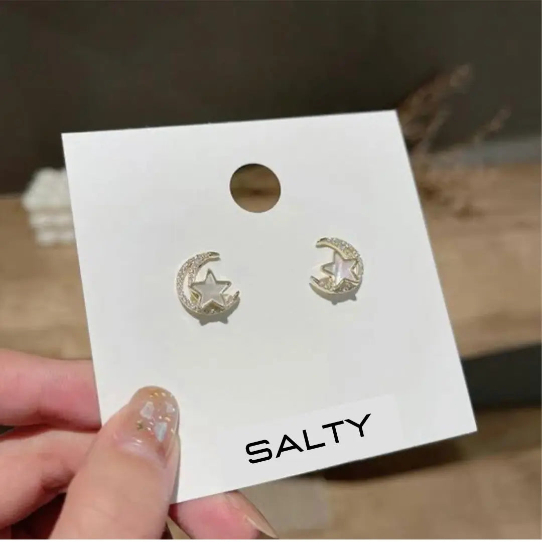 Moon and Star Stud Earrings - Salty Accessories