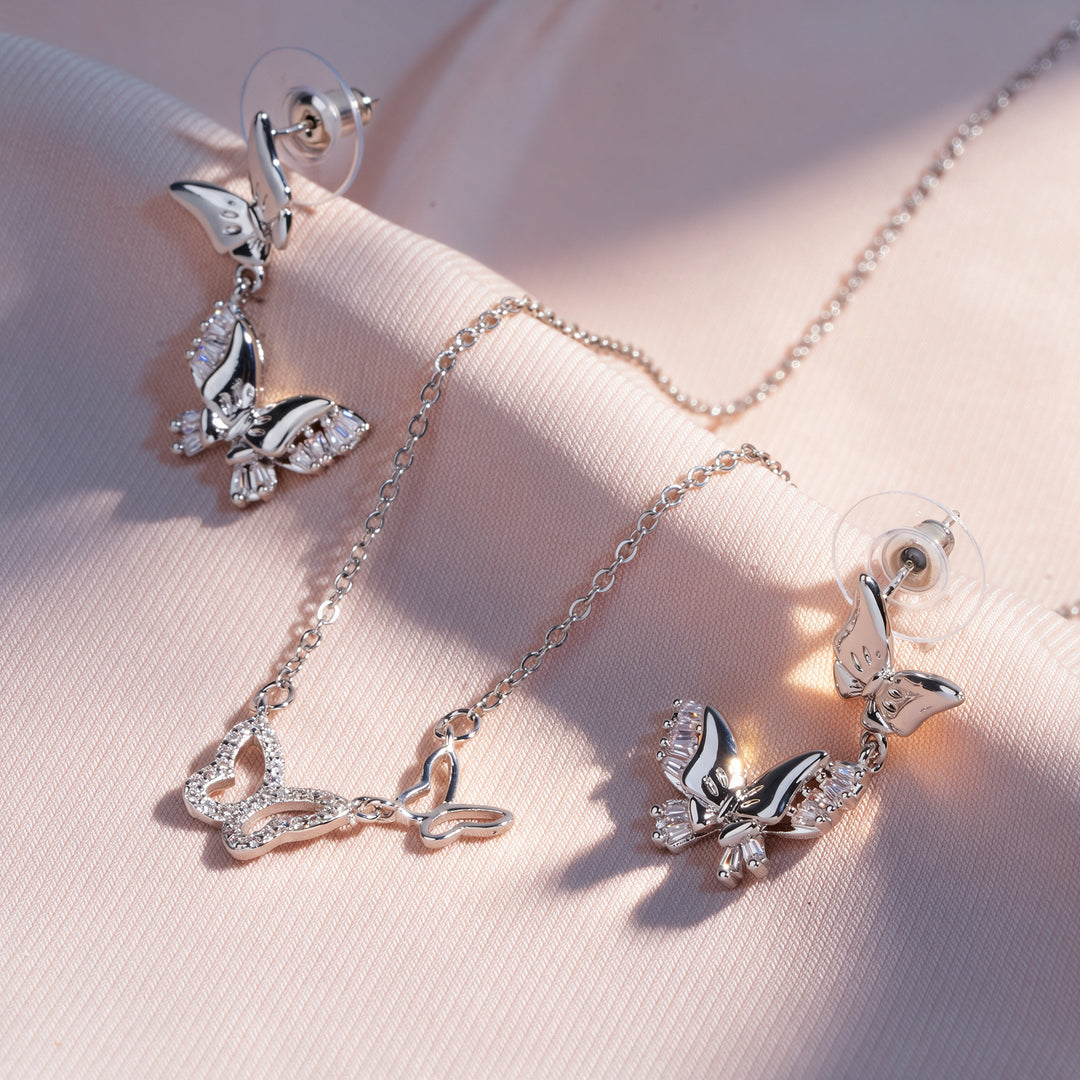 Hyper Bloom Necklace And Earrings Set