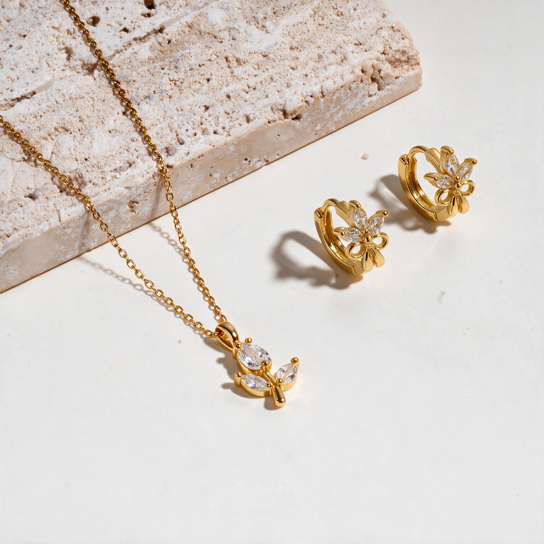 Amped Magic Necklace And Earrings Set