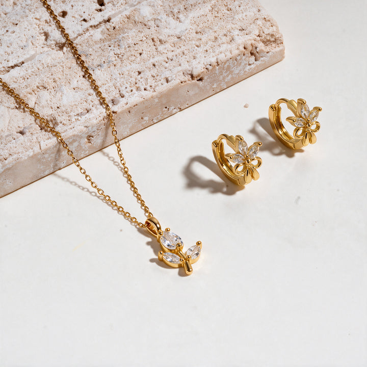Amped Magic Necklace And Earrings Set