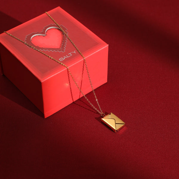 Love Letter Necklace - Gold With Valentine Box