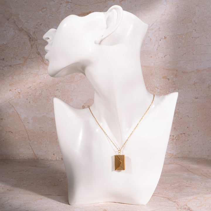 Love Letter Necklace - Gold