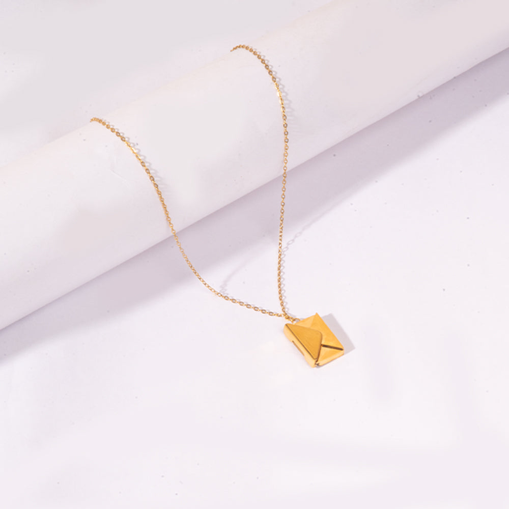 Love Letter Necklace - Gold