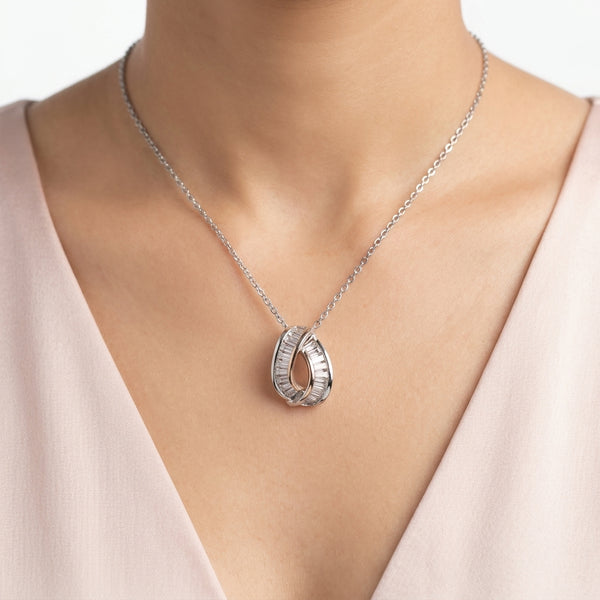 Effortless Glamour Silver Strand Necklace
