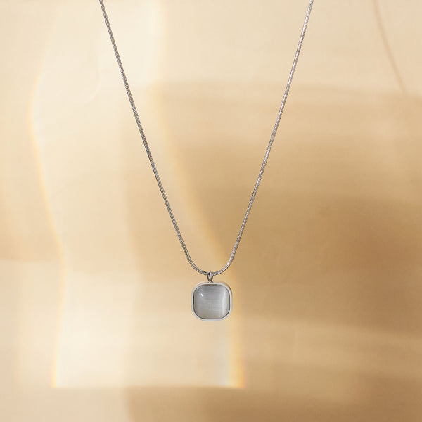 Enchanted White Gem Silver Necklace