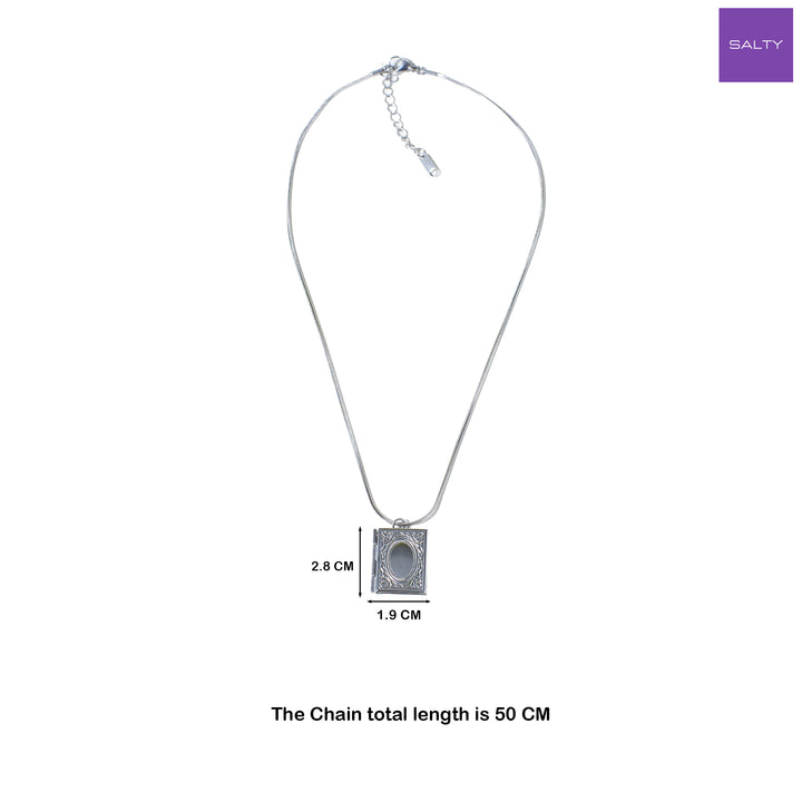 Quirky Quasar Openable Silver Pendant