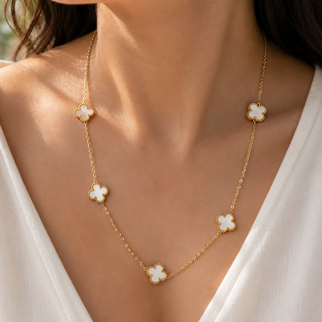 White Dove's Necklace | Salty