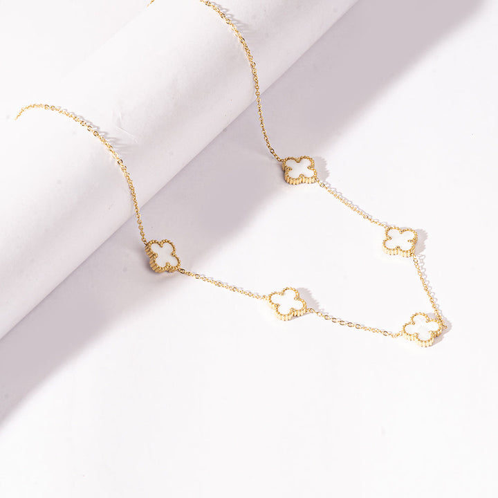White Dove's Necklace | Salty