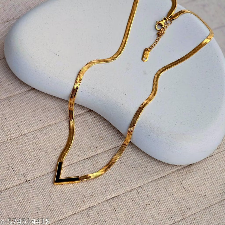 Vandal V Pendant Chain Necklace - Black