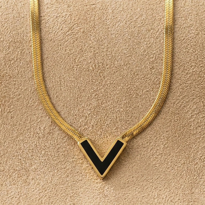 Vandal V Pendant Chain Necklace - Black