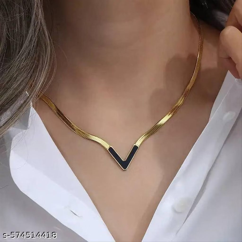 Vandal V Pendant Chain Necklace - Black
