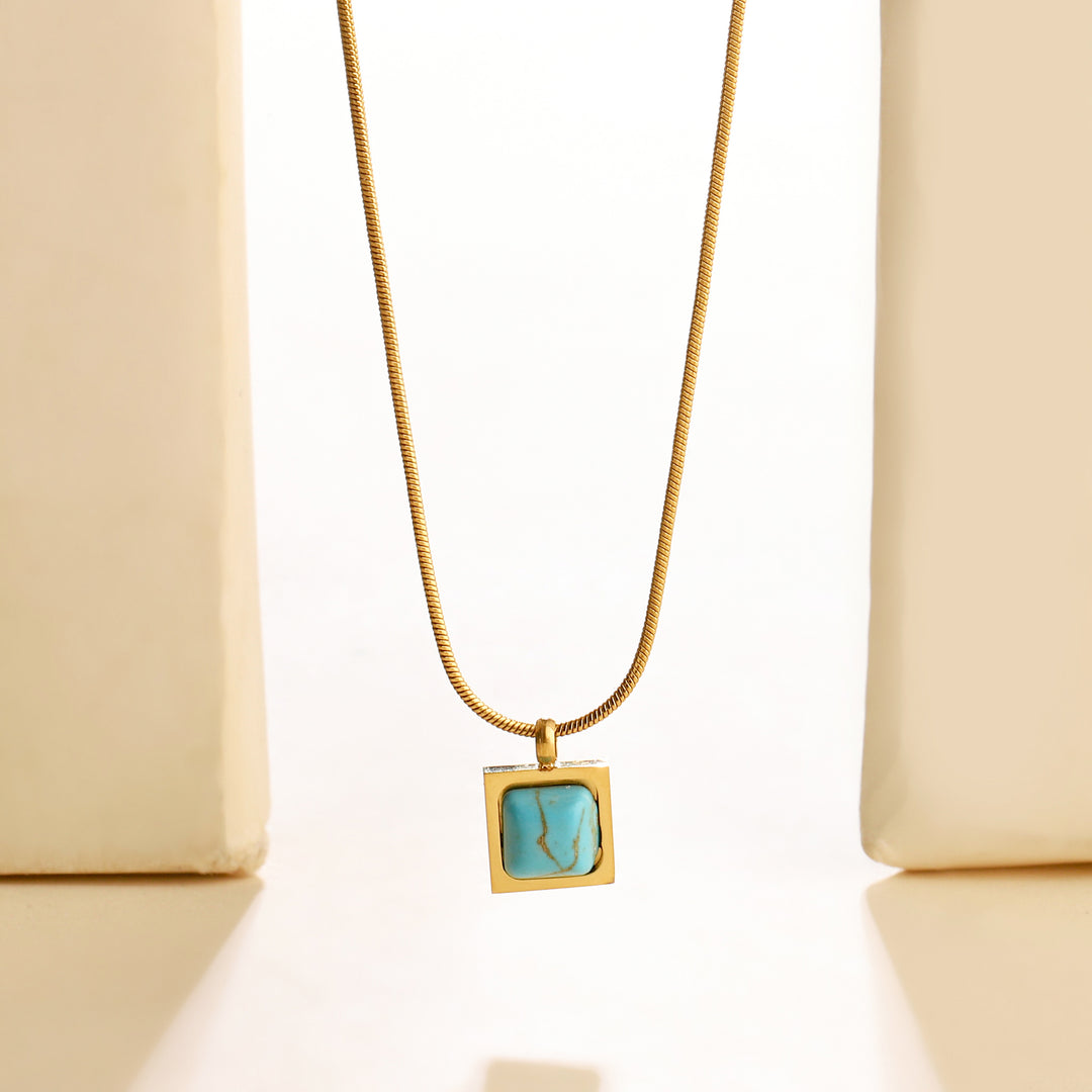 Sapphire Square Gold Necklace - Salty Accessories