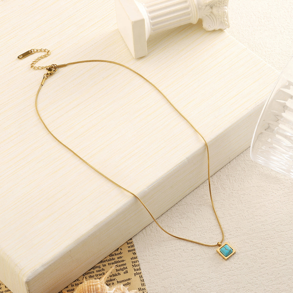 Sapphire Square Gold Necklace - Salty Accessories