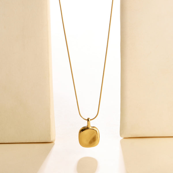 Round Textured Charm Gold Necklace