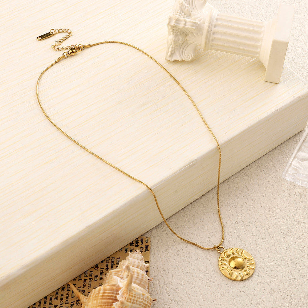 Sun Moon Gold Necklace - Salty Accessories