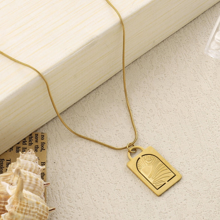 Sunray Frame Gold Necklace
