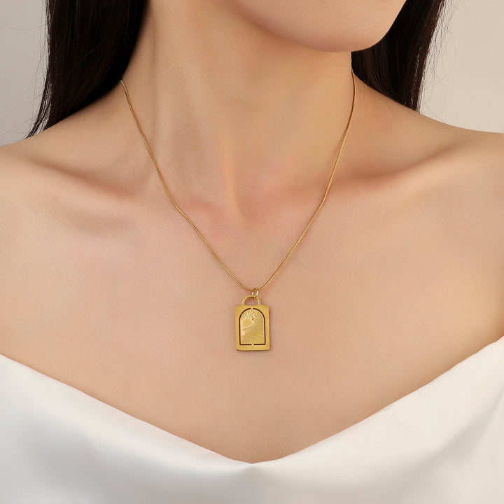 Sunray Frame Gold Necklace - Salty Accessories