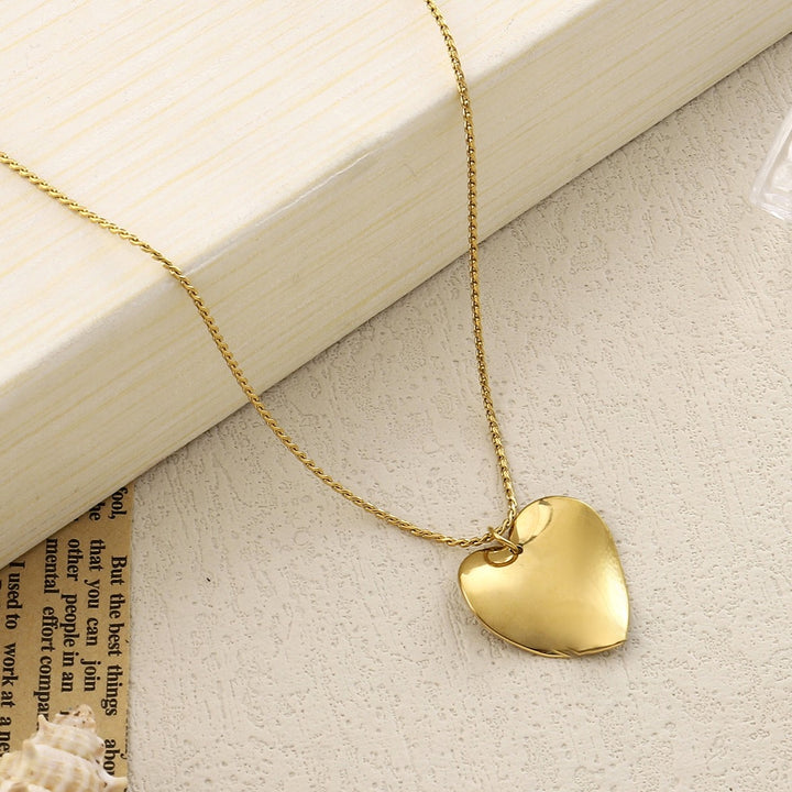 Croocked Heart Gold Necklace - Salty Accessories