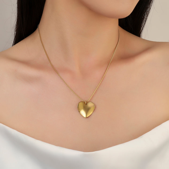 Croocked Heart Gold Necklace - Salty Accessories