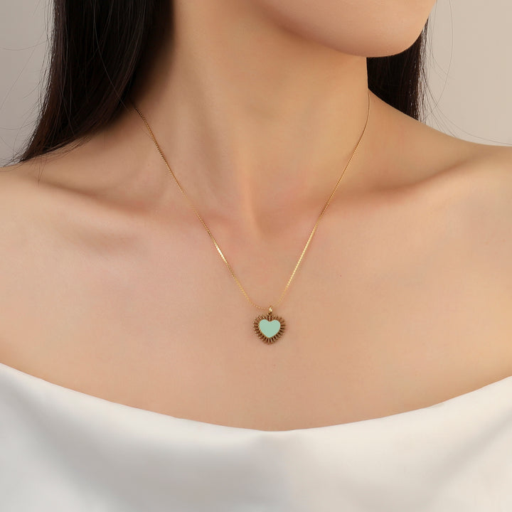 Misty Ray Heart Gold Necklace - Salty Accessories