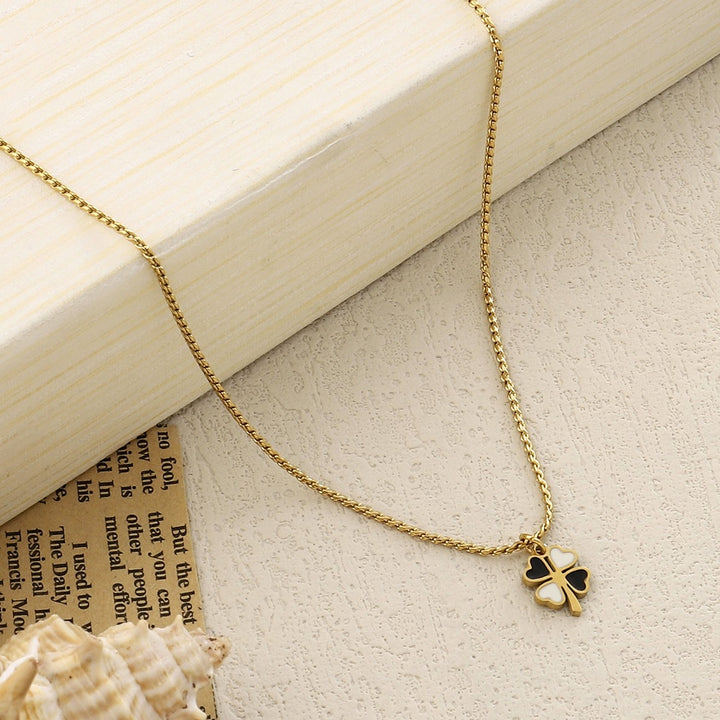 Black & White Clover Gold Necklace - Salty Accessories