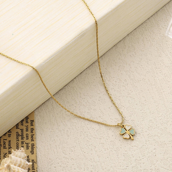 Green & White Clover Gold Necklace