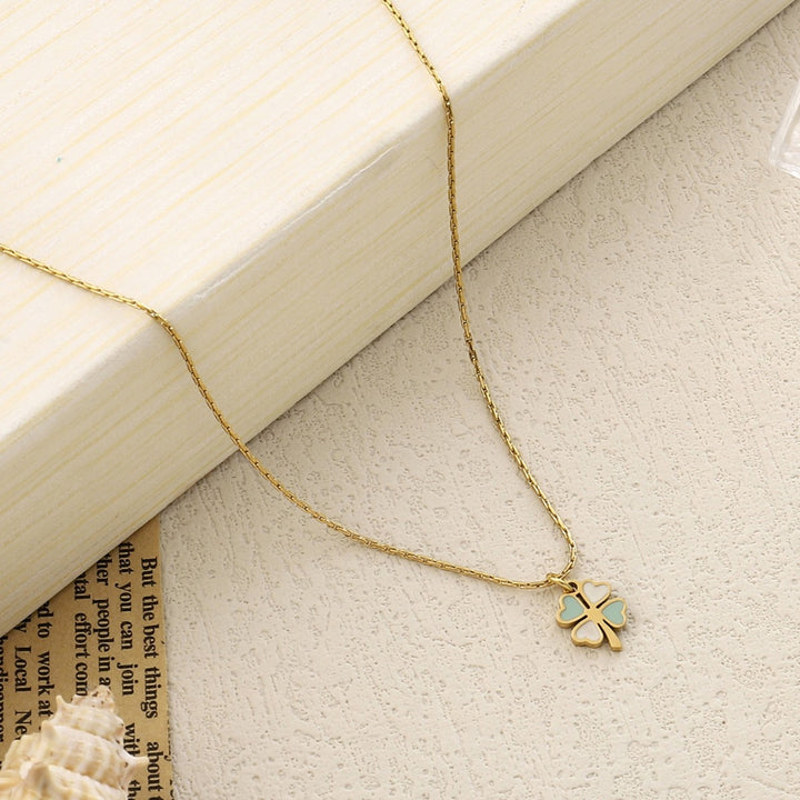 Green & White Clover Gold Necklace - Salty Accessories